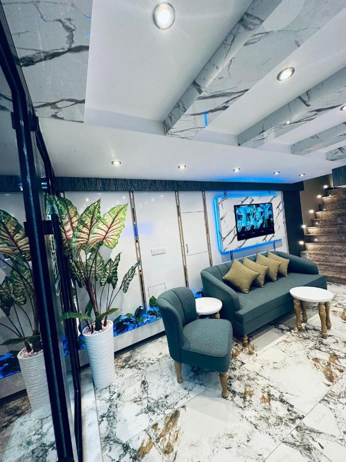 Taksim Havana Hotel Suites Истанбул Екстериор снимка