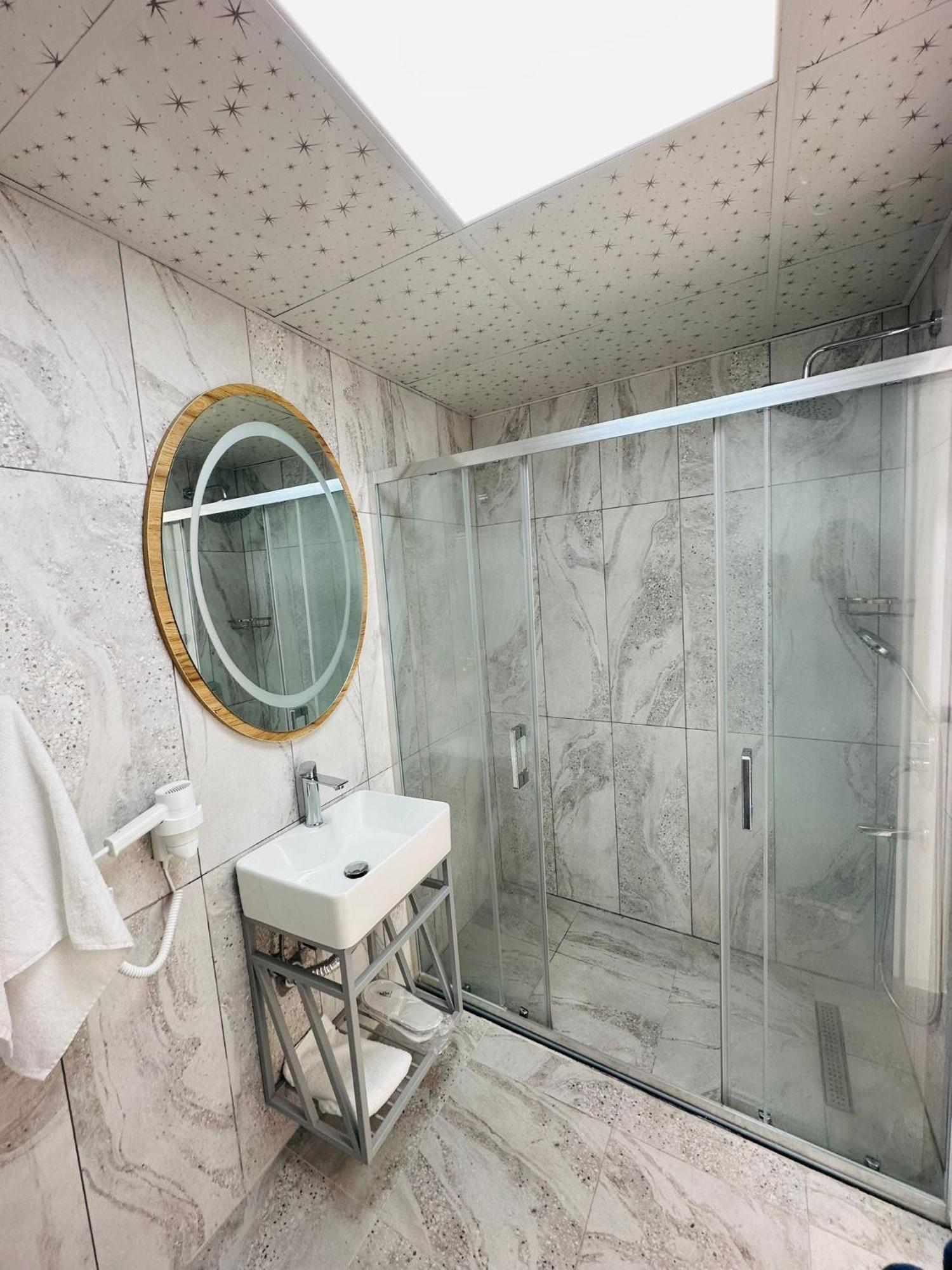 Taksim Havana Hotel Suites Истанбул Екстериор снимка